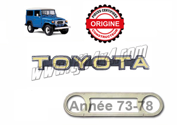 Sigle de calandre "TOYOTA", constructeur